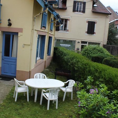 فيلا La Maison Jaune Et Bleue جوراردُميه المظهر الخارجي الصورة